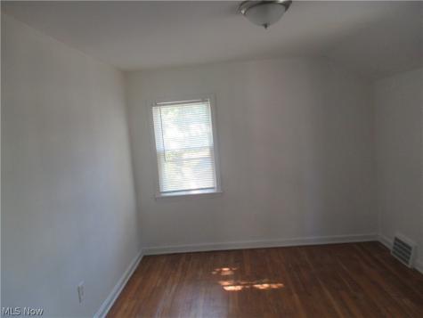 5095 Edenhurst Road Lyndhurst OH 44124