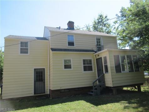 5095 Edenhurst Road Lyndhurst OH 44124