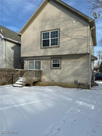 3164 E 130 Street Cleveland OH 44120