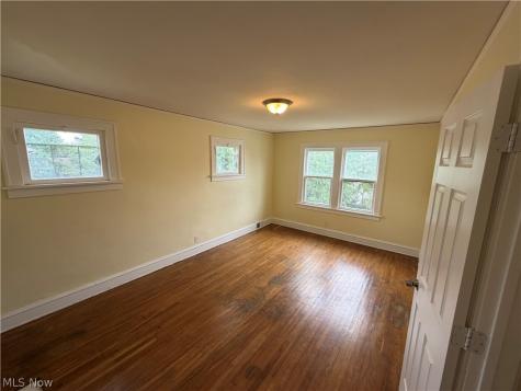 13504 Rexwood Avenue Garfield Heights OH 44105