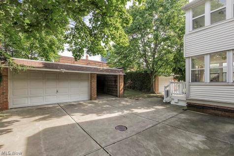 19825 Winslow Road Shaker Heights OH 44122