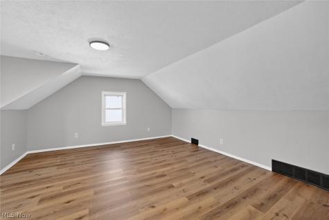 303 S Green Road South Euclid OH 44121
