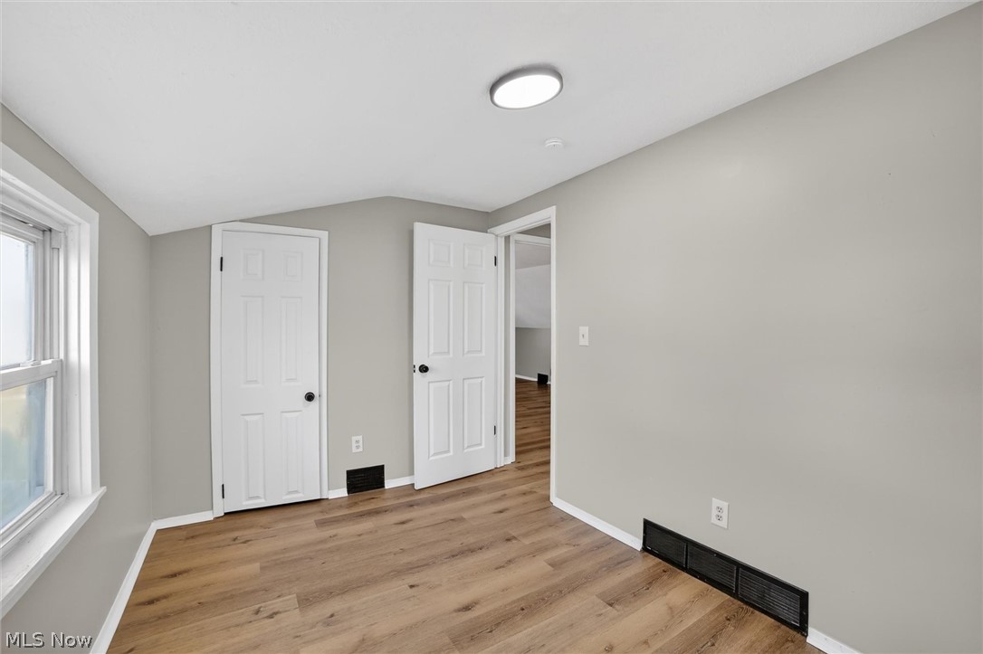 303 S Green Road South Euclid OH 44121