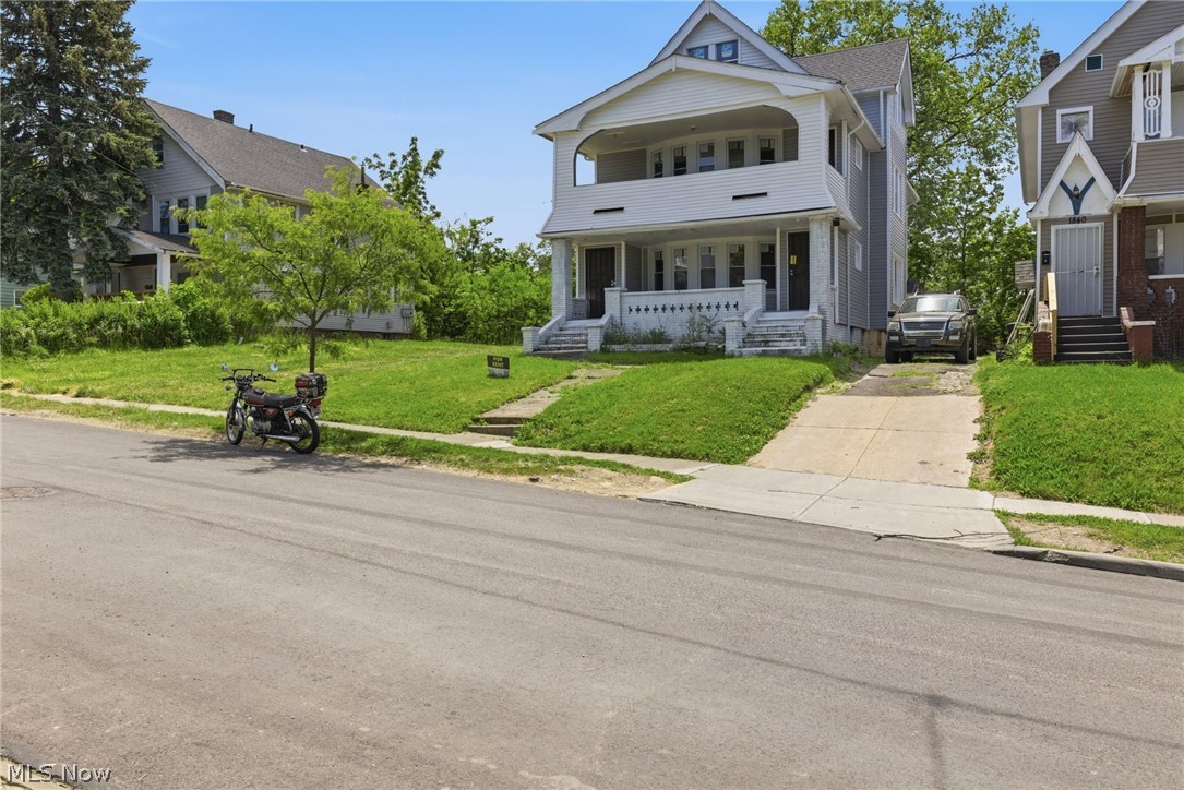 1842 Colonnade Road Cleveland OH 44112