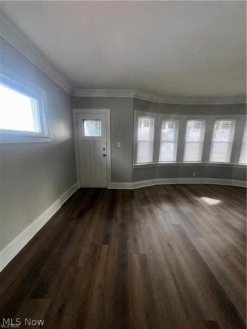 1842 Colonnade Road Cleveland OH 44112