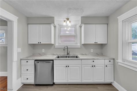 20014 Mountville Drive Maple Heights OH 44137