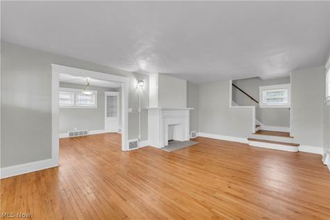20014 Mountville Drive Maple Heights OH 44137