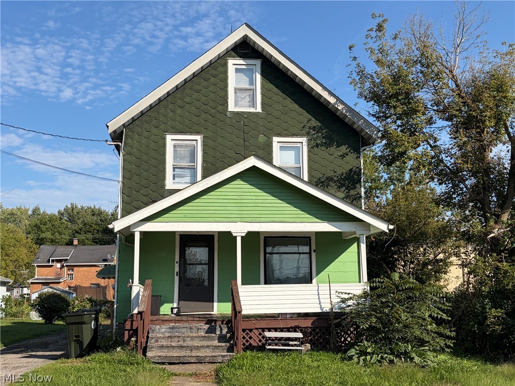 1587 Homewood Avenue SE Warren OH 44484