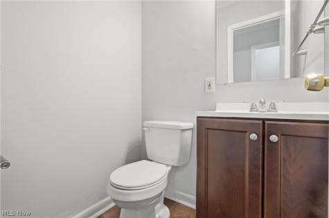 1326 Aarons Way Kent OH 44240