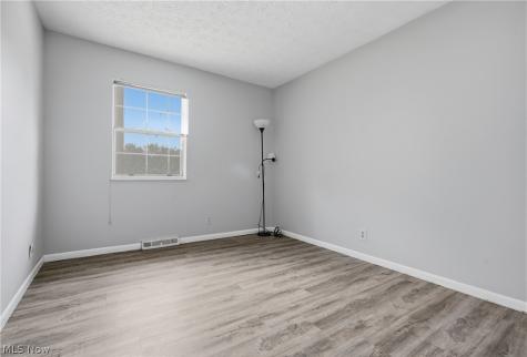 1326 Aarons Way Kent OH 44240