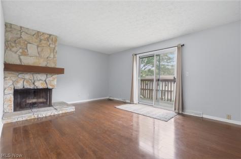 1326 Aarons Way Kent OH 44240