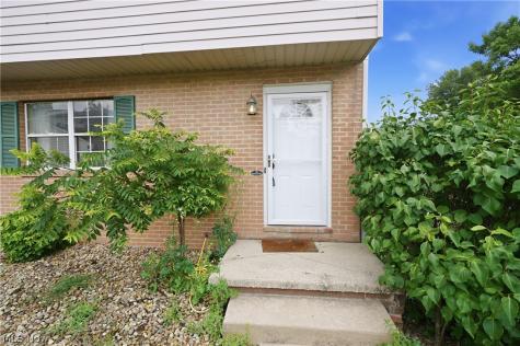 1326 Aarons Way Kent OH 44240