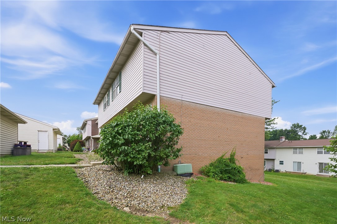 1326 Aarons Way Kent OH 44240
