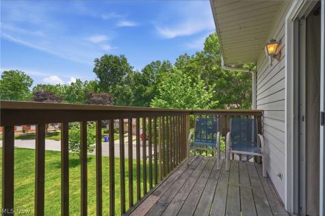 1326 Aarons Way Kent OH 44240