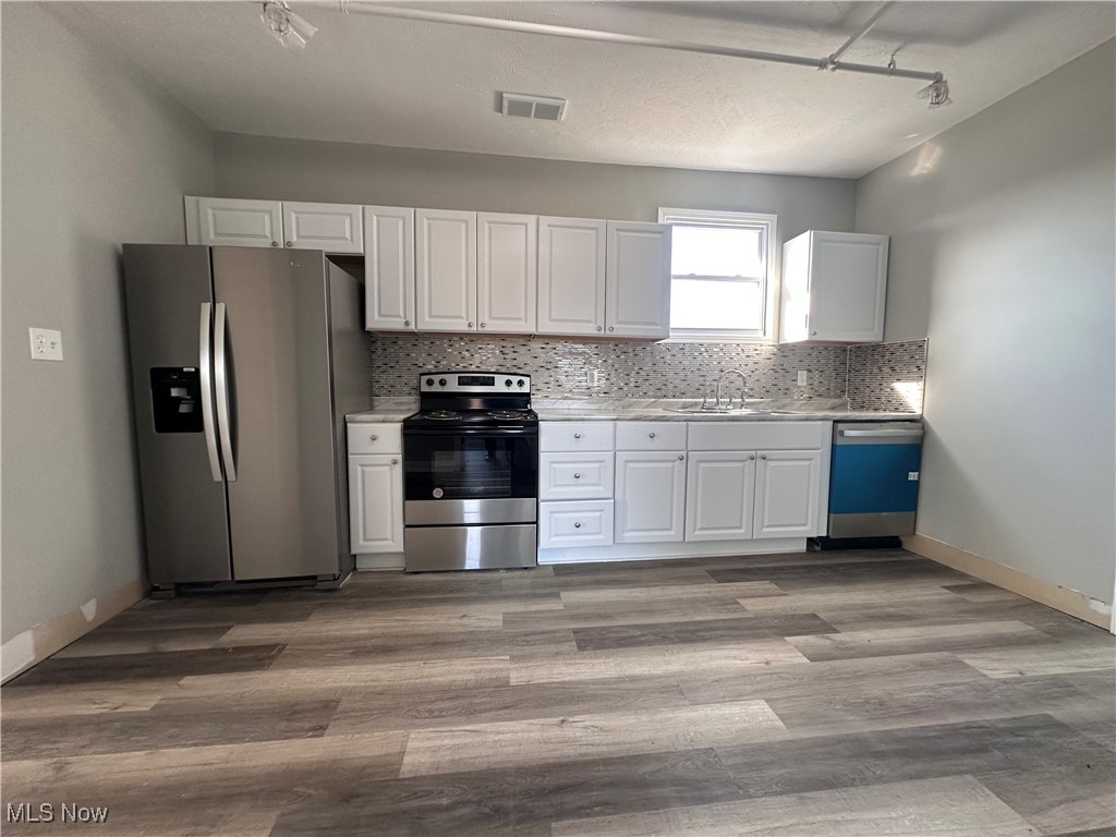 1884 E 81st Street Cleveland OH 44103