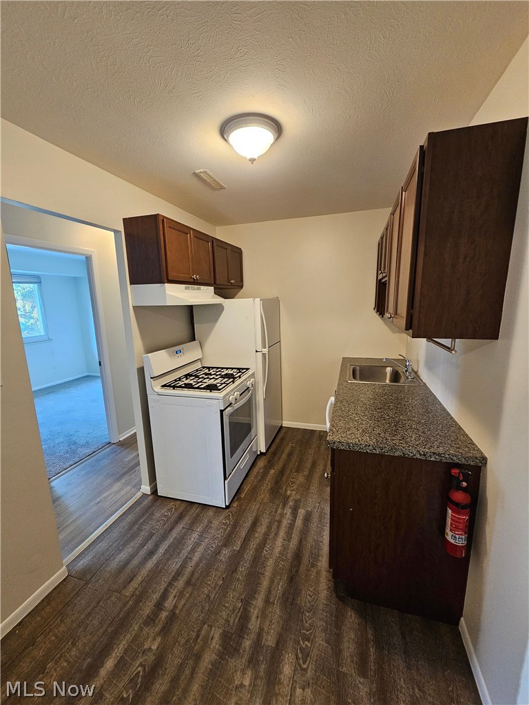 71 E Sprague Road Seven Hills OH 44131