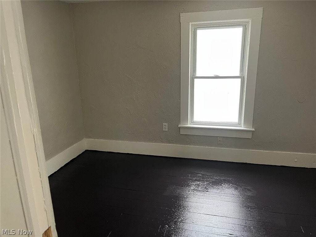384 W Bartges Street Akron OH 44307