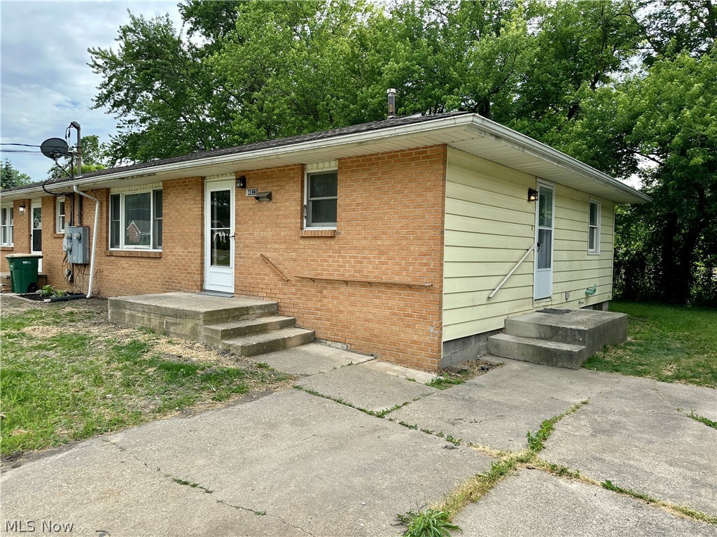 4823 Dunsmore Avenue Ashtabula OH 44004