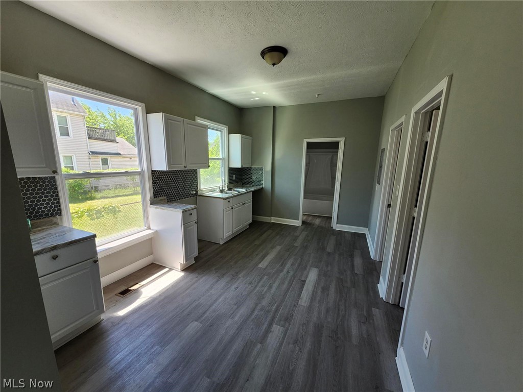 1884 E 81st Street Cleveland OH 44103