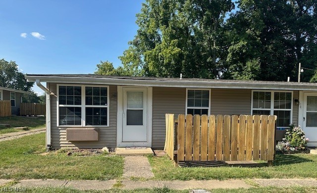 1830 Adams Lane Zanesville OH 43701