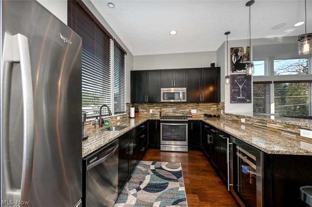 18875 Riversouth Terrace Fairview Park OH 44126
