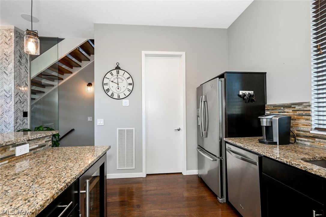 18875 Riversouth Terrace Fairview Park OH 44126