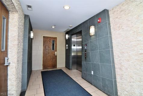 1403 Copper Cleveland Heights OH 44118