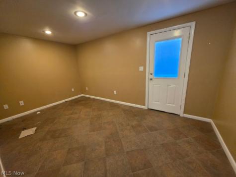 22133 S Woodland Shaker Heights OH 44122