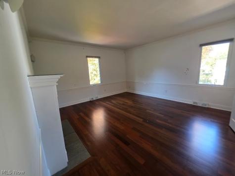22133 S Woodland Shaker Heights OH 44122