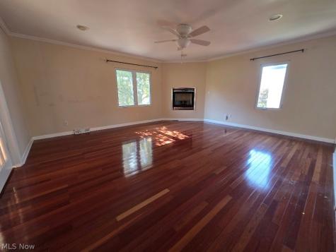 22133 S Woodland Shaker Heights OH 44122