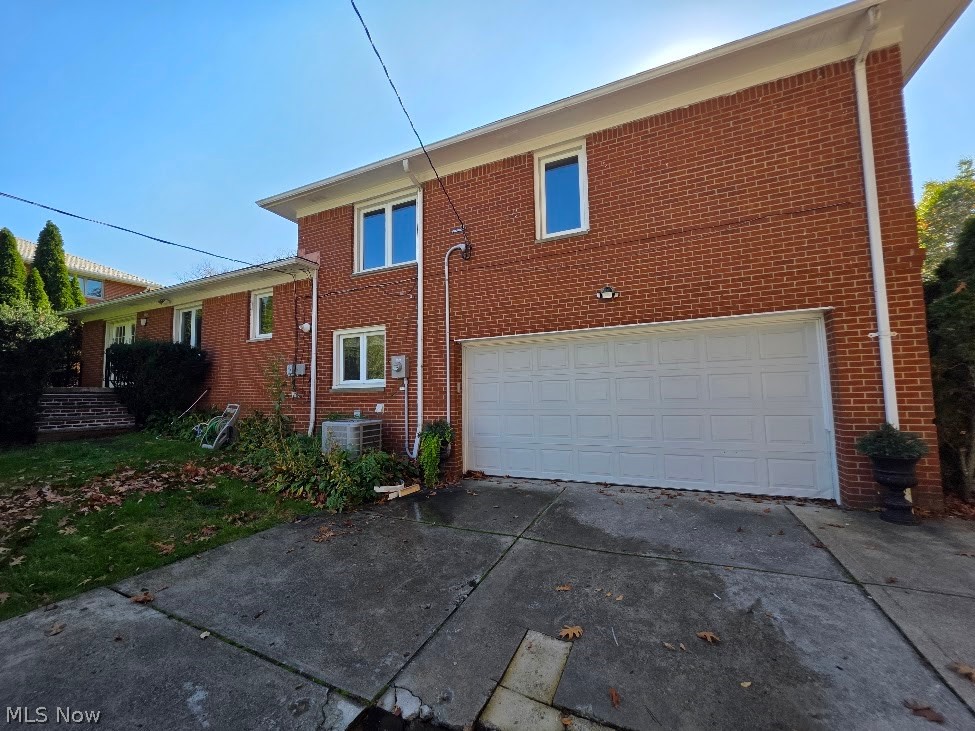22133 S Woodland Shaker Heights OH 44122