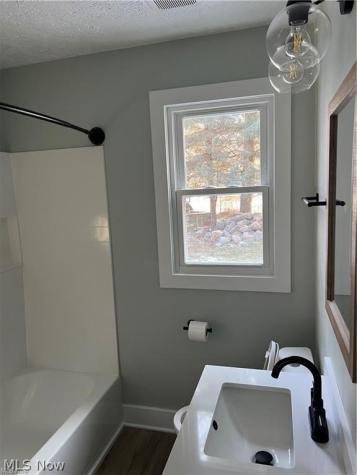 145 Beck Road Avon Lake OH 44012