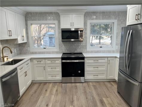 145 Beck Road Avon Lake OH 44012