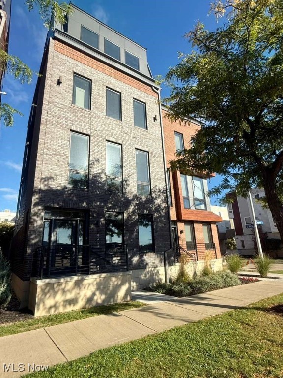 1495 Superior Avenue E Cleveland OH 44114