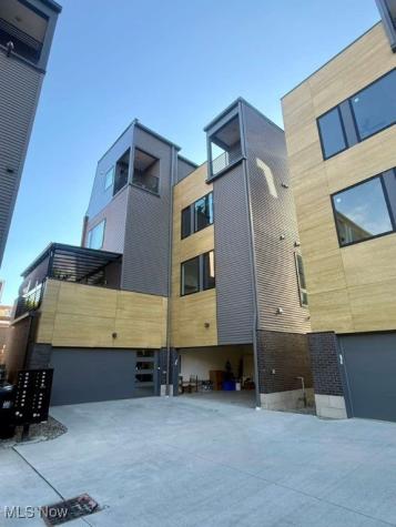 1495 Superior Avenue E Cleveland OH 44114