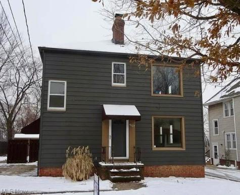 4627 Behrwald Avenue Cleveland OH 44144