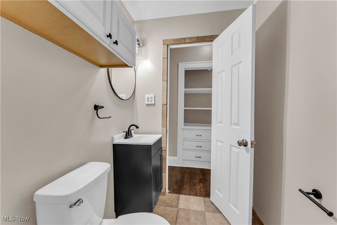 11913 Buckingham Avenue Cleveland OH 44120