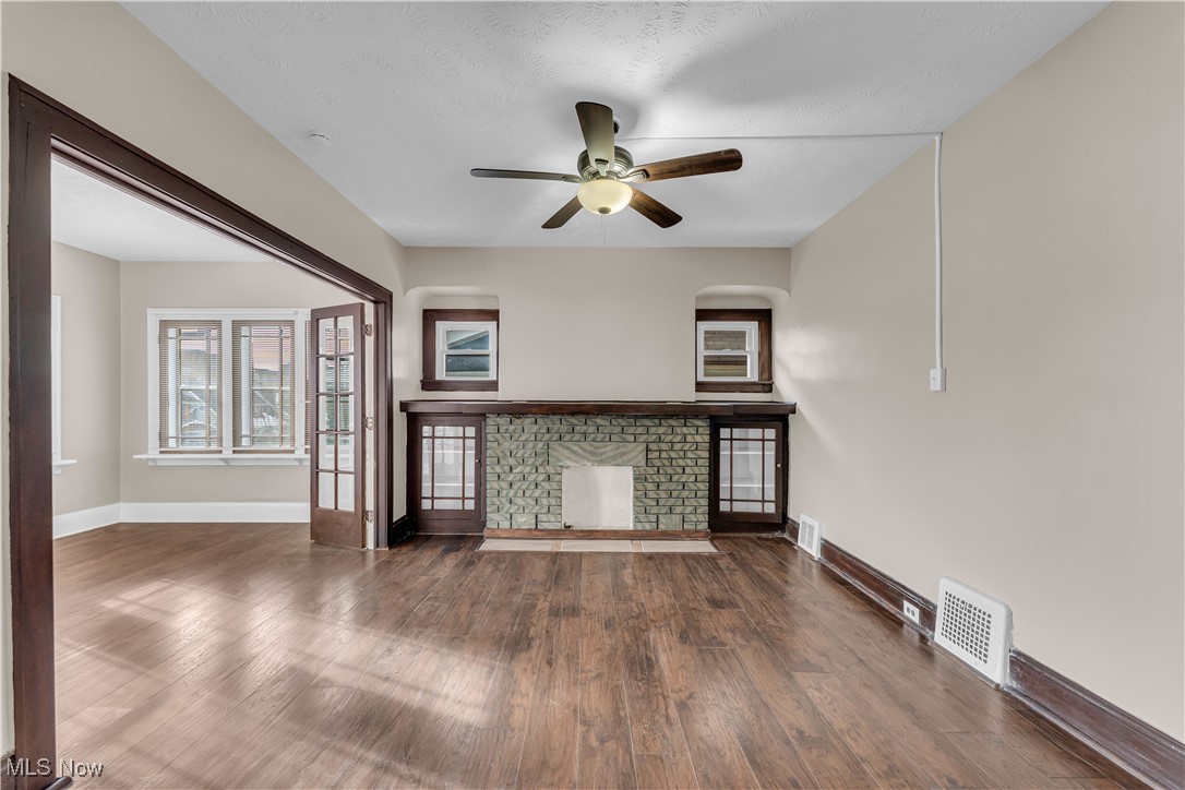 11913 Buckingham Avenue Cleveland OH 44120