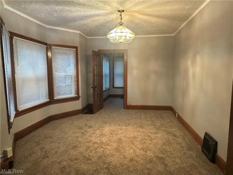 1103 Estelle Court Niles OH 44446