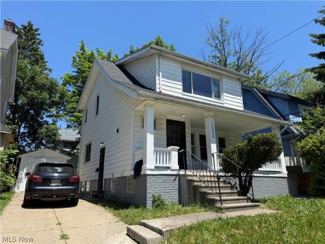 13625 Cranwood Drive Garfield Heights OH 44105