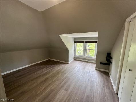 132 Beck Avenue Akron OH 44302