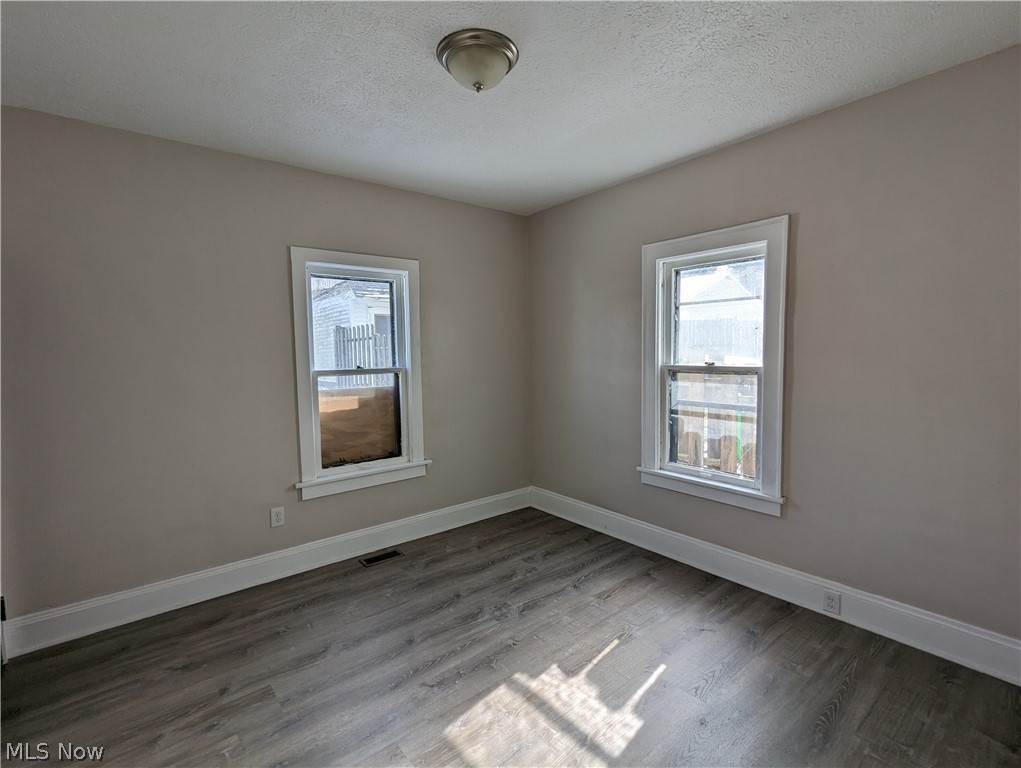 4945 E 86th Street Garfield Heights OH 44125