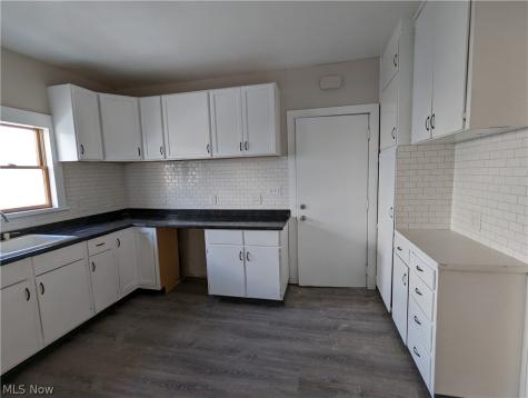 4945 E 86th Street Garfield Heights OH 44125