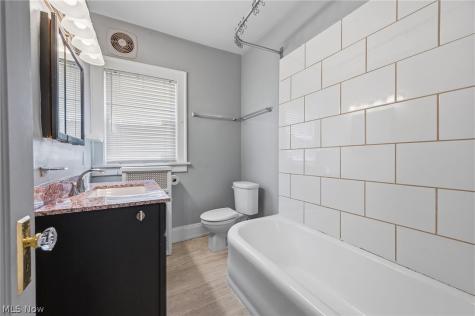 2075 Coventry Road Cleveland Heights OH 44118