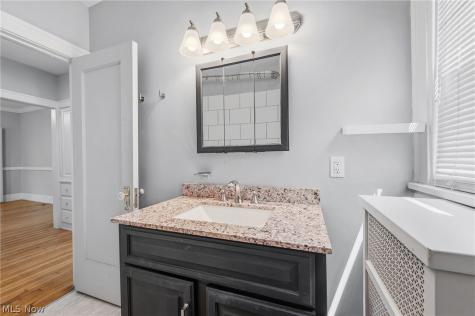 2075 Coventry Road Cleveland Heights OH 44118