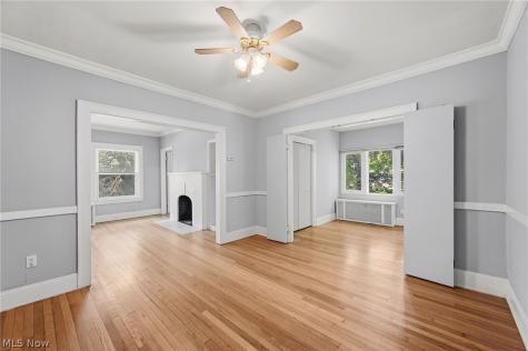 2075 Coventry Road Cleveland Heights OH 44118