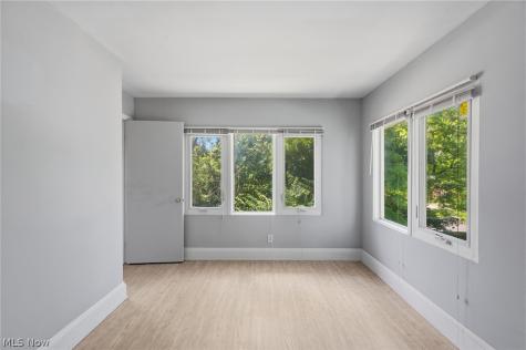 2075 Coventry Road Cleveland Heights OH 44118