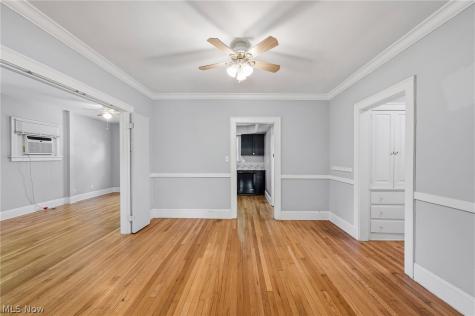 2075 Coventry Road Cleveland Heights OH 44118