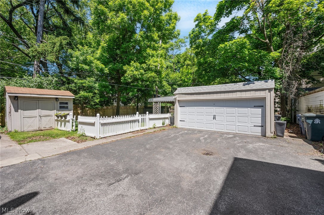 2075 Coventry Road Cleveland Heights OH 44118