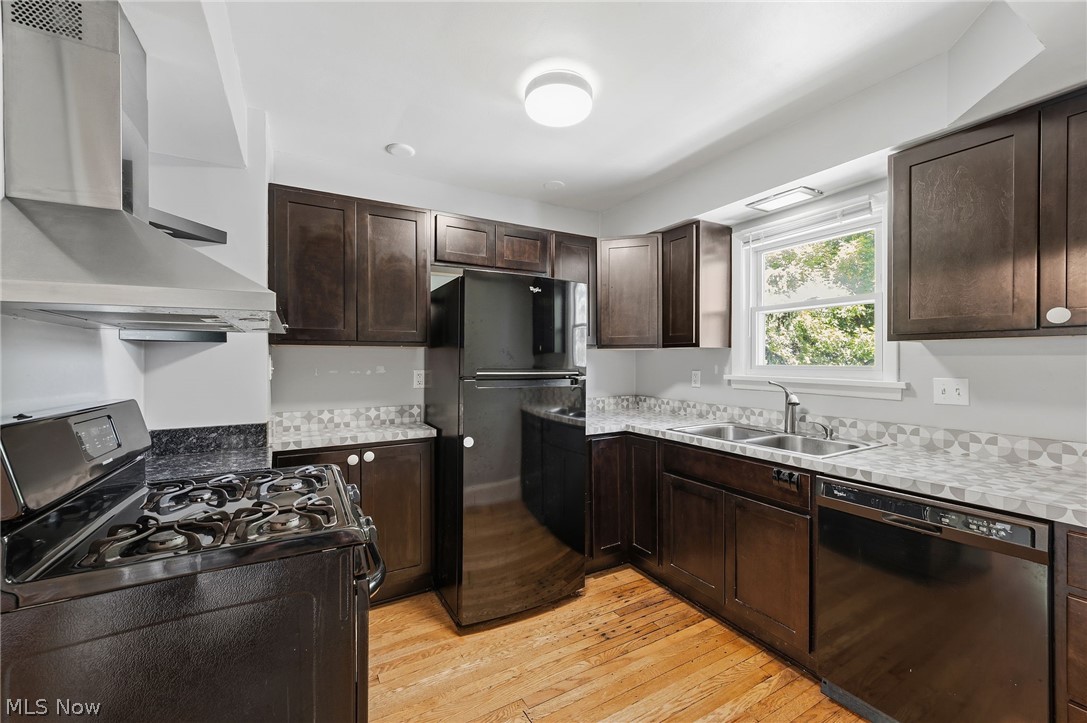 2075 Coventry Road Cleveland Heights OH 44118